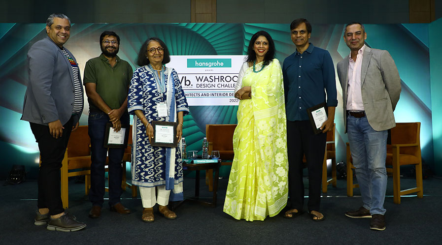 Sheital Shetty, Editor & Publisher, Washrooms and Beyond and Abhijeet Sonar, Head - Marketing, Hansgrohe India felicitating panellists in curtainraiser of Wb Washroom Design Challenge Ahmedabad