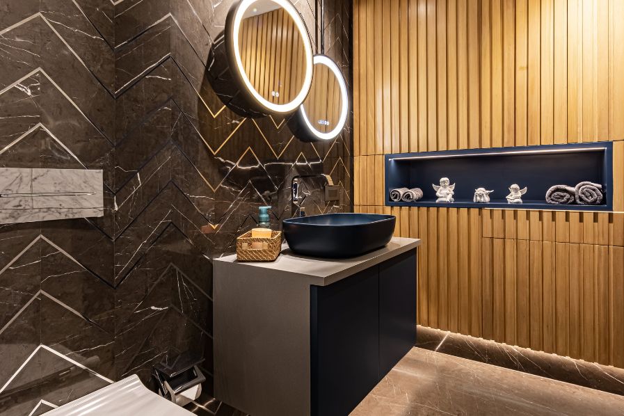 Teen bathroom designed by architect Milind Pai